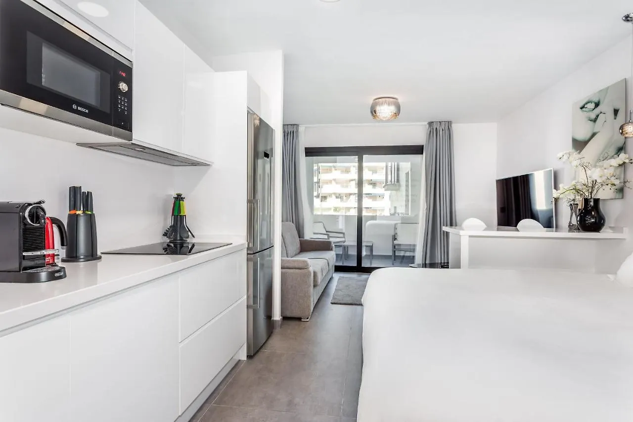 Apartamento By Riva - Cozy, Contemporary Studio In Puerto Banus Gardens Marbella