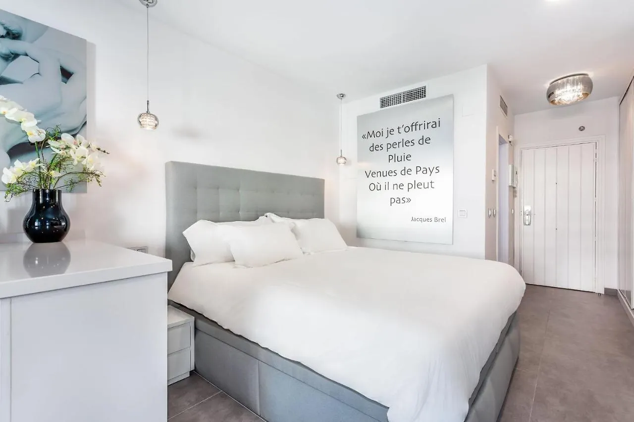 Apartamento By Riva - Cozy, Contemporary Studio In Puerto Banus Gardens Marbella